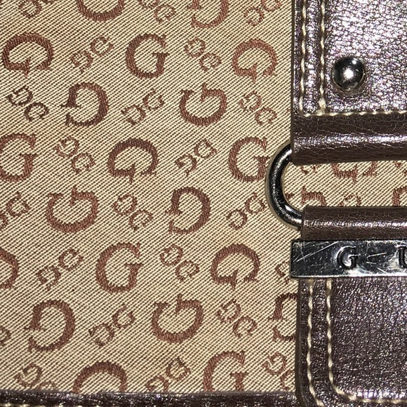 Small GUESS handbag - Picture 2 of 3